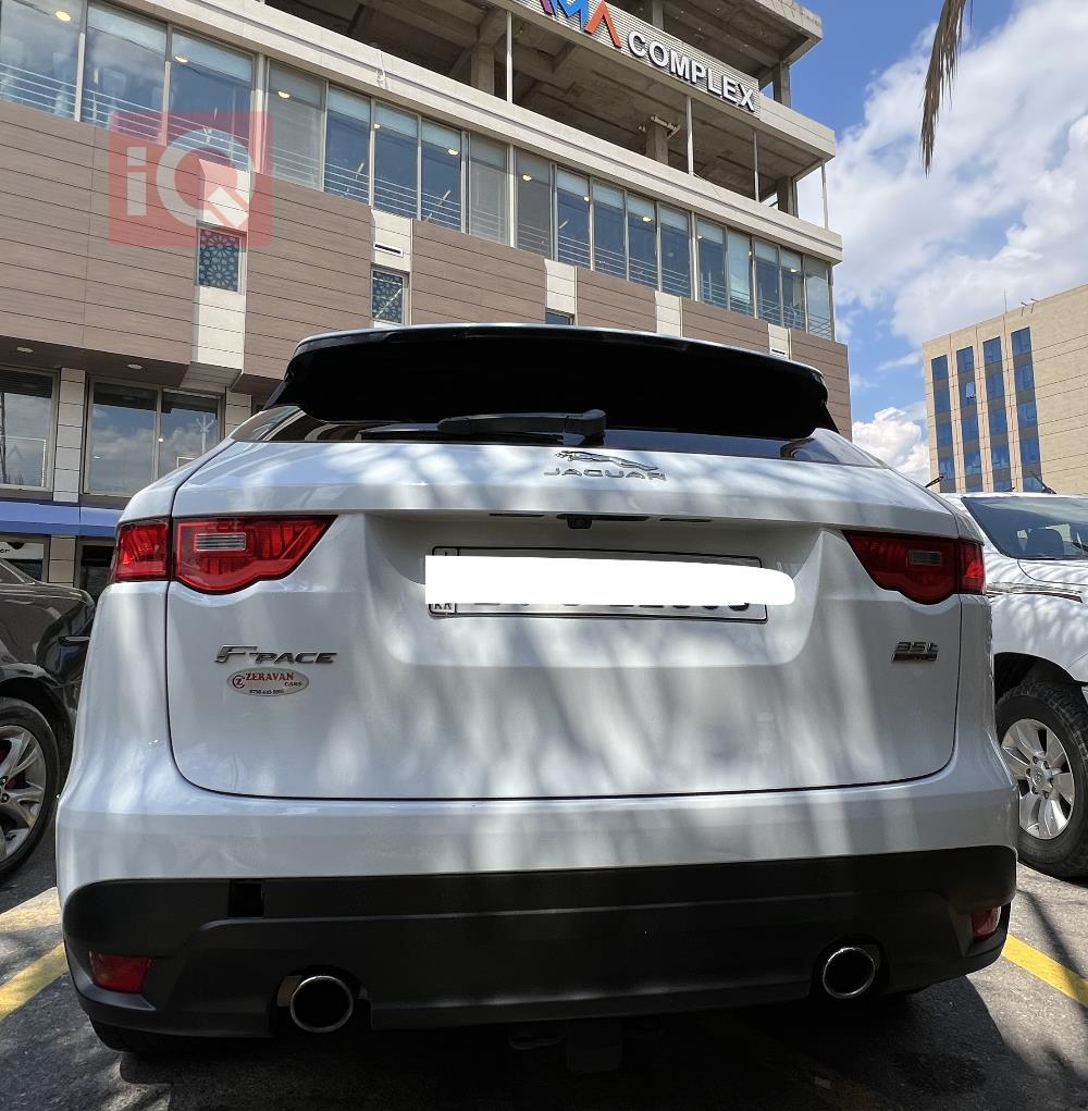 جاگوار F-Pace